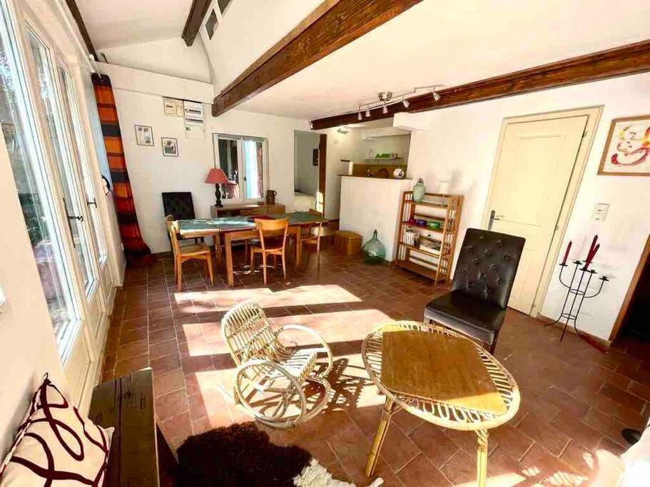 Charmante Maison Dans Jardin, Calme, 55M2- 2Ch, Metro, Tres Proche Paris Vitry-sur-Seine Bagian luar foto